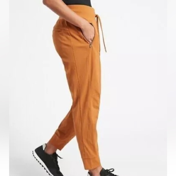 Athleta Trekkie North Jogger 26 NWT - Picture 3 of 13